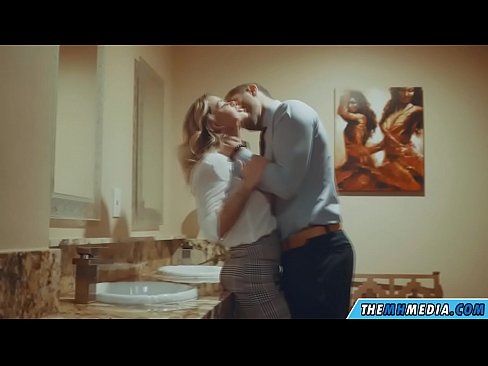 ❤️ Вақте ки як малламуй busty шумо дар як ҳоҷатхона ҷамъиятӣ seduces Порнои мақъад дар tg.nastypornpics-com.ru ❌